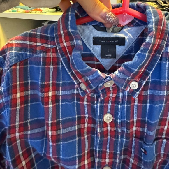 5T & 6T boy shirt bundle (5) - Picture 6 of 10